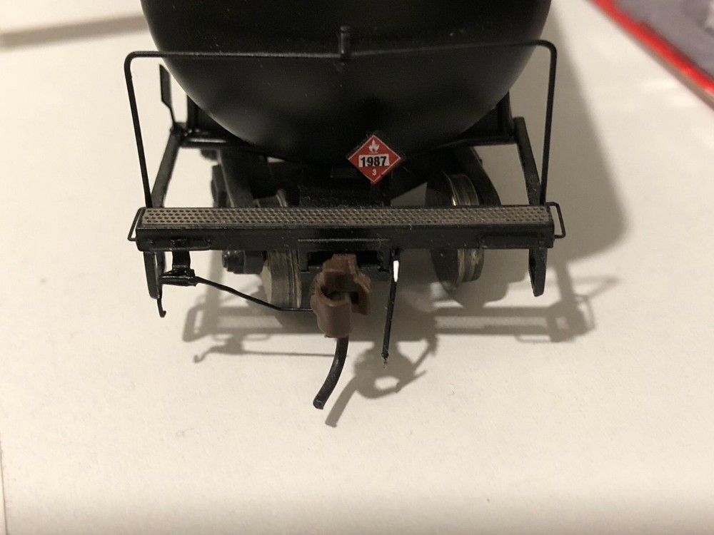 Custom Ho Scale Modern Freight Car Coupler Cut Lever Bracket (20 each/10 pair)