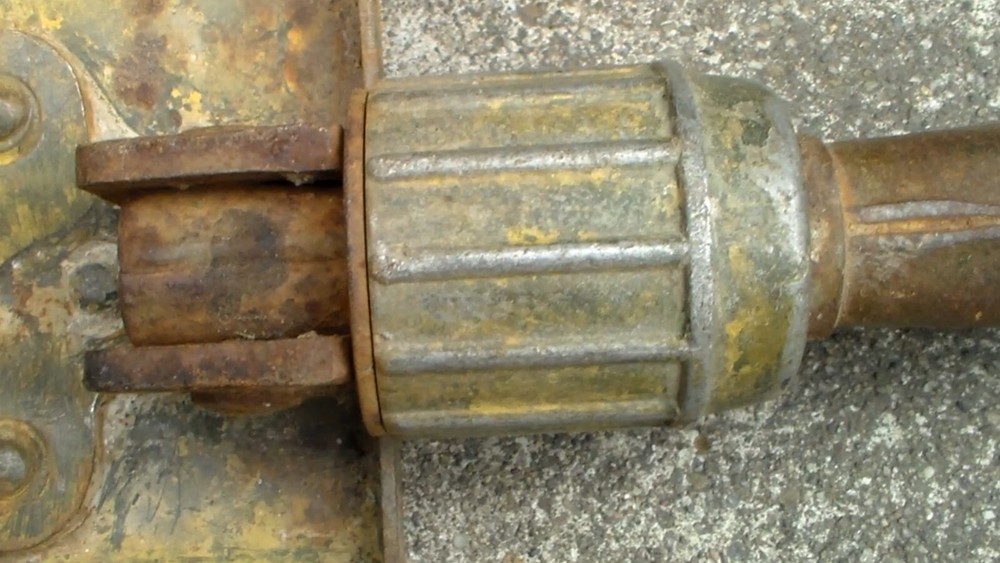 WW2 era US Military M-1943 Folding Shovel Entrenching E-Tool AMES 1944 USED