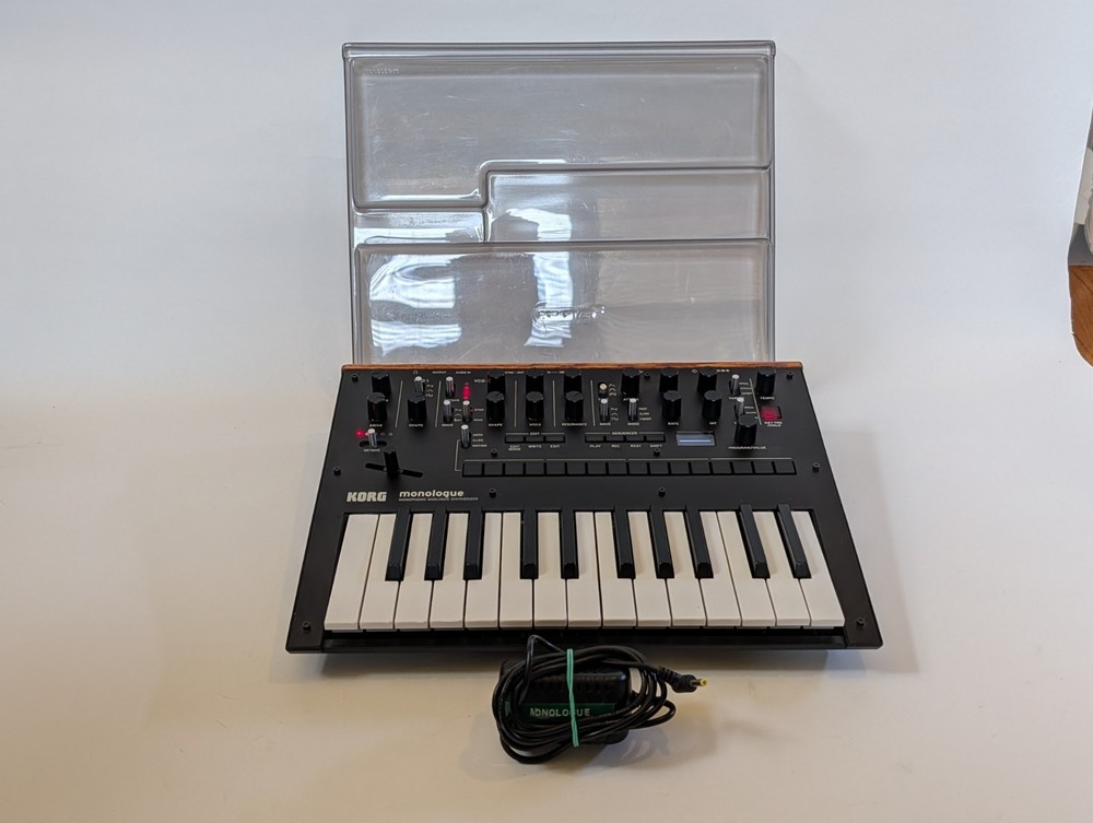 KORG Monologue Mono 25 Key 16 Step Sequencer Synth - WITH DECKSAVER! - CLEAN!
