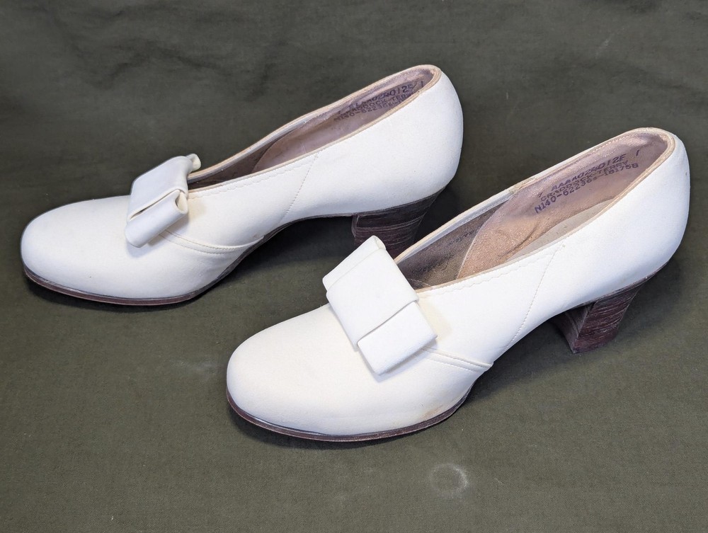 WWII Women's White US Marine Corps Bow Pump Shoes in Box Uniform USMC WAVES 7