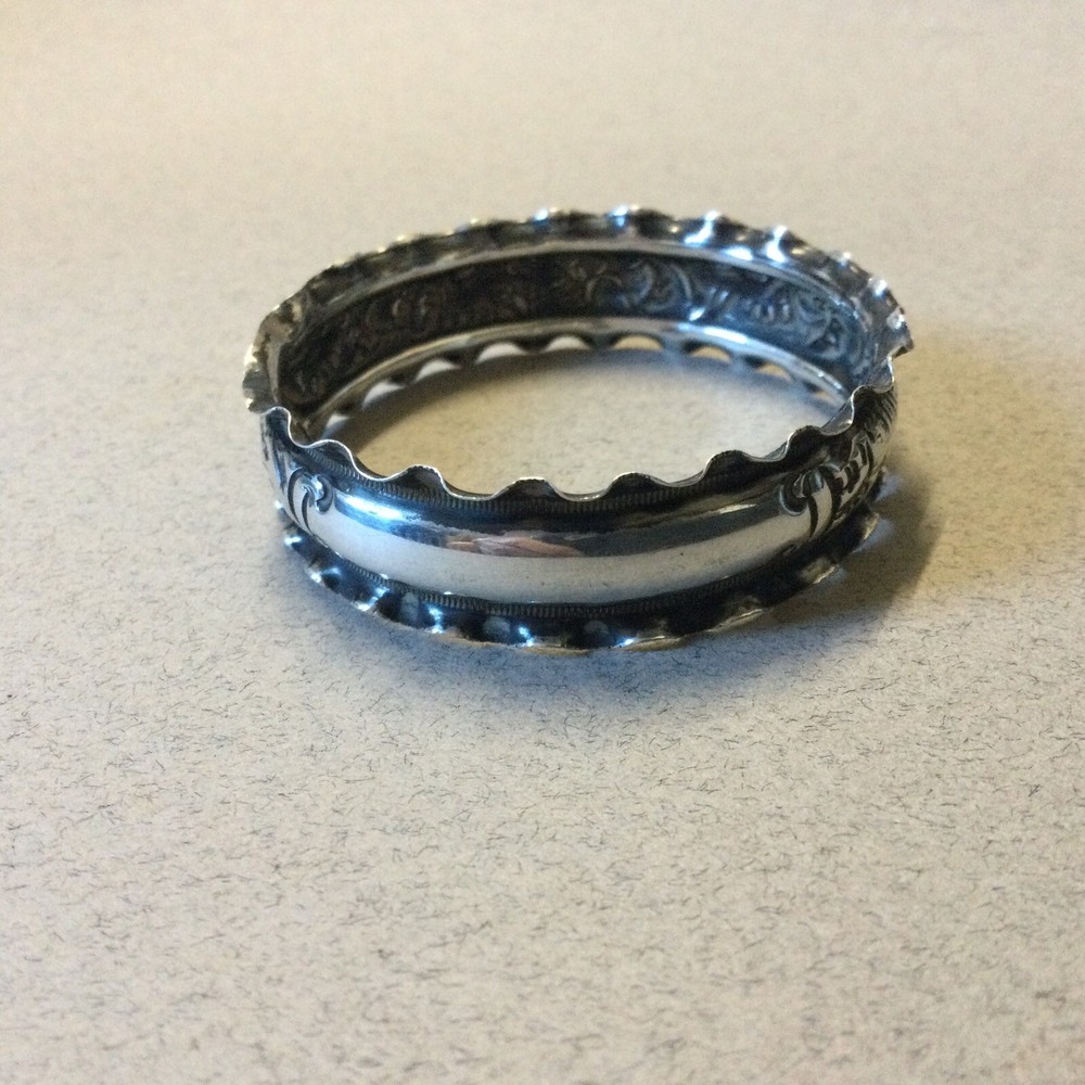 Solid Silver Napkin Ring Hallmarked Birmingham 1912