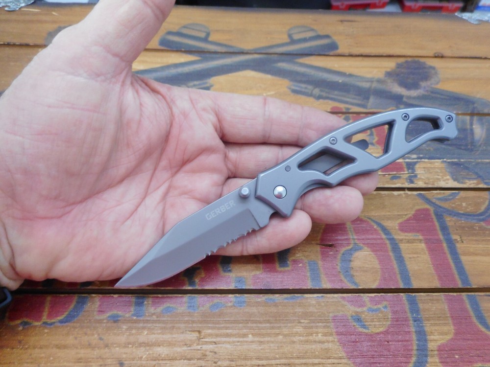 Gerber Paraframe I Knife Frame Lock Combo Edge Blade