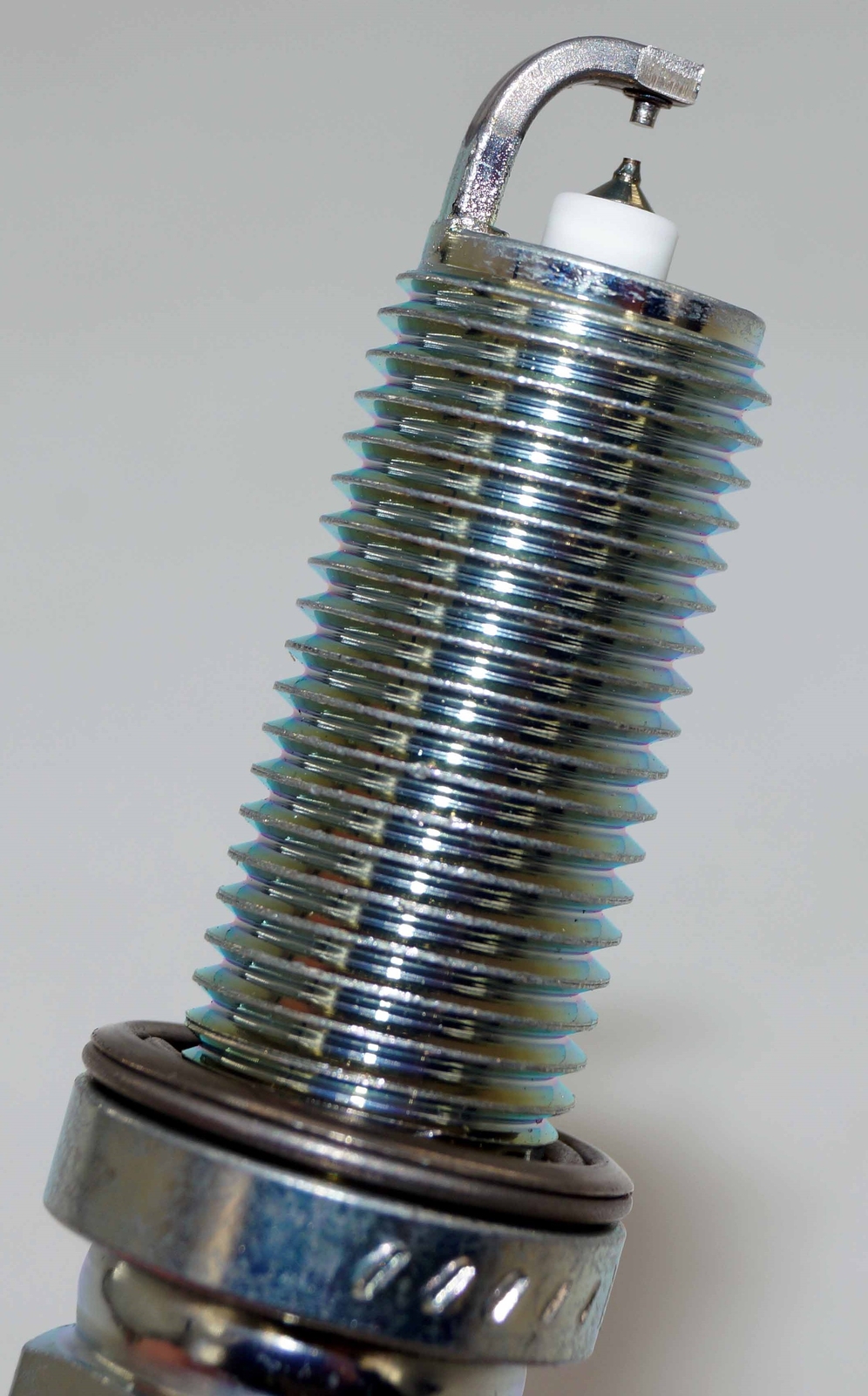 Set of 4 Genuine NGK 96964 Laser Iridium Spark Plugs DILKAR7H11GS