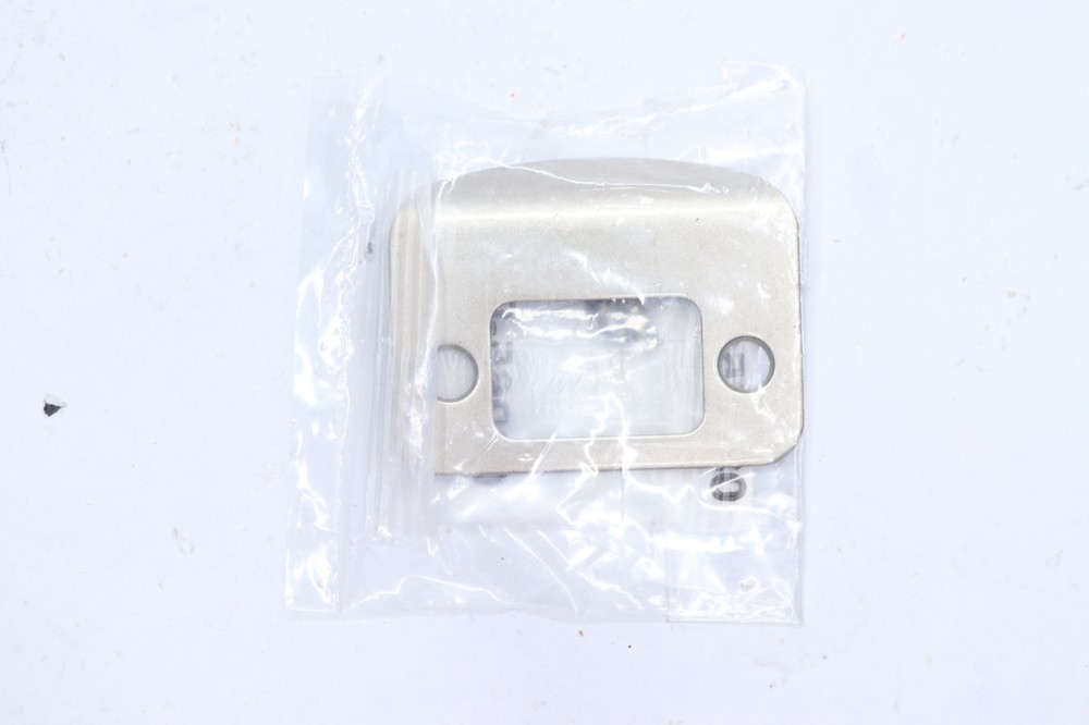 Deadbolt Strike Full Lip 85303-014