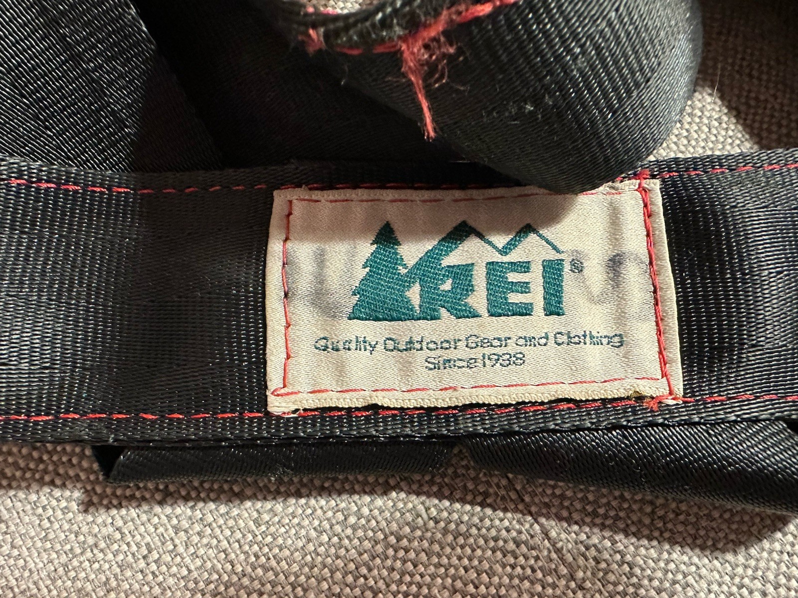 Vintage REI Climbing Harness Size Small