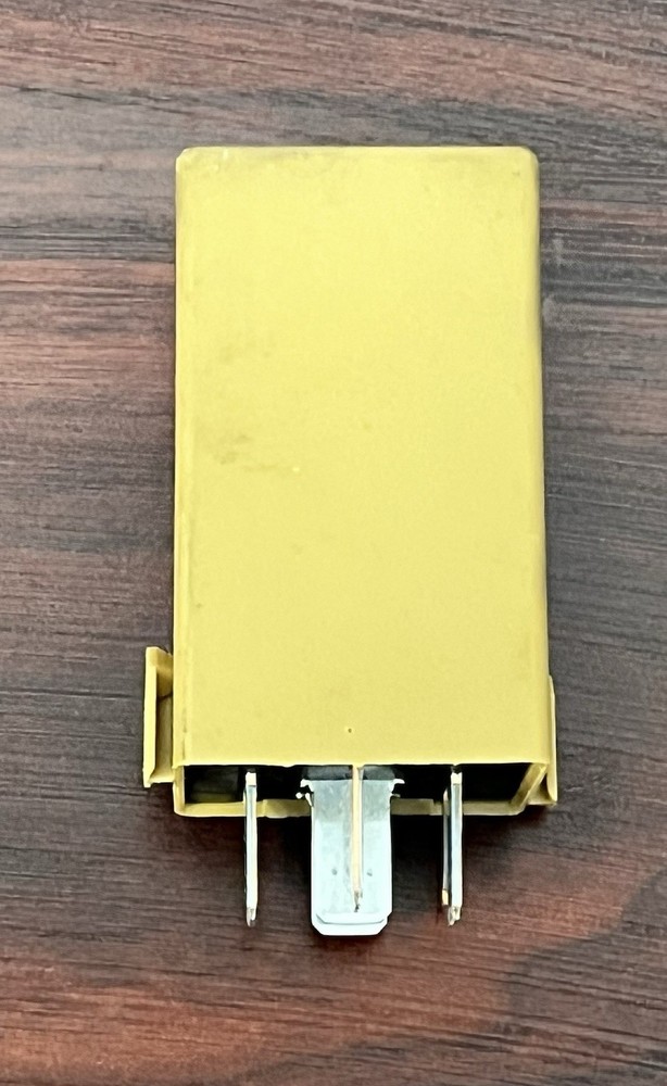 BMW E38 E46 E60 E63 E64 GENUINE WINDSHIELD WIPER BROWN RELAY 6136-8 384 505