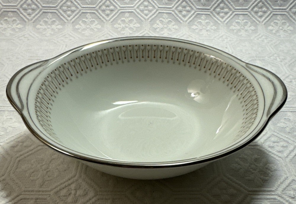 Rare NORITAKE LESLIE 6004 Lug Bowl