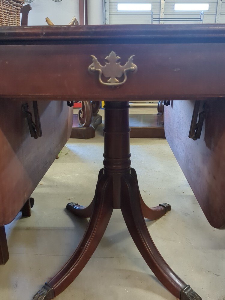 Duncan Phyfe Dining Room Dropleaf Table