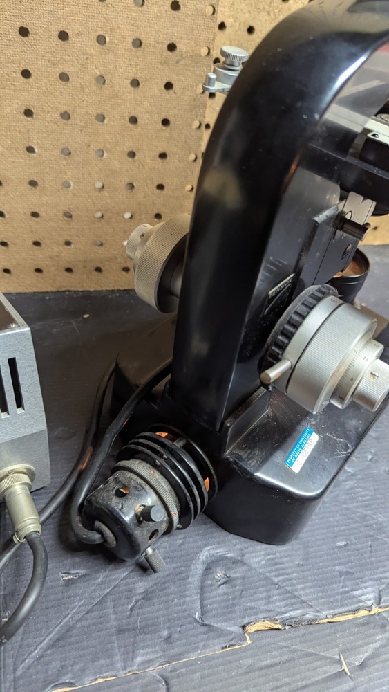 *Untested* Nikon S Microscope With Transformer And Objectives - Powers On L-KE?