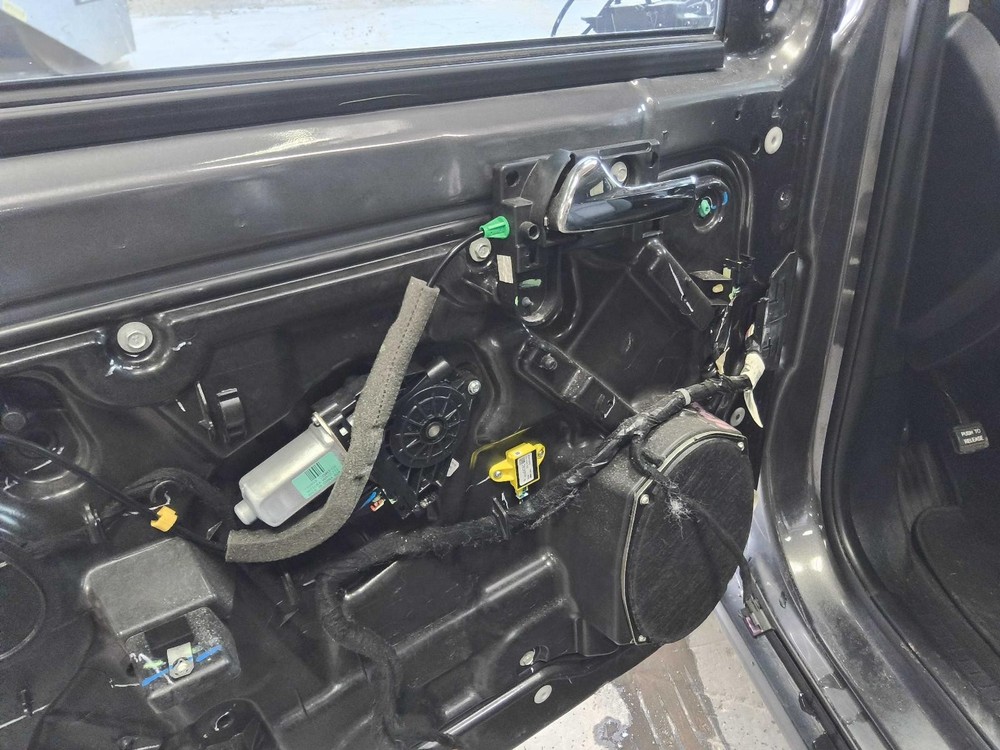 Used A/C Selector Switch fits: 2016 Dodge Journey AC front mounted in dash 4.3``