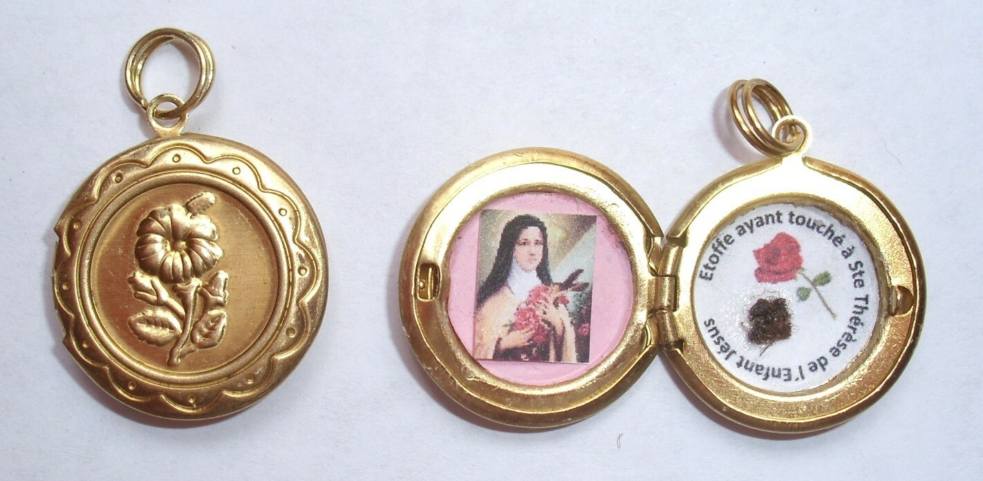 St Therese of the Child Jesus/St.Therese of Lisieux "Little Flower" relic locket