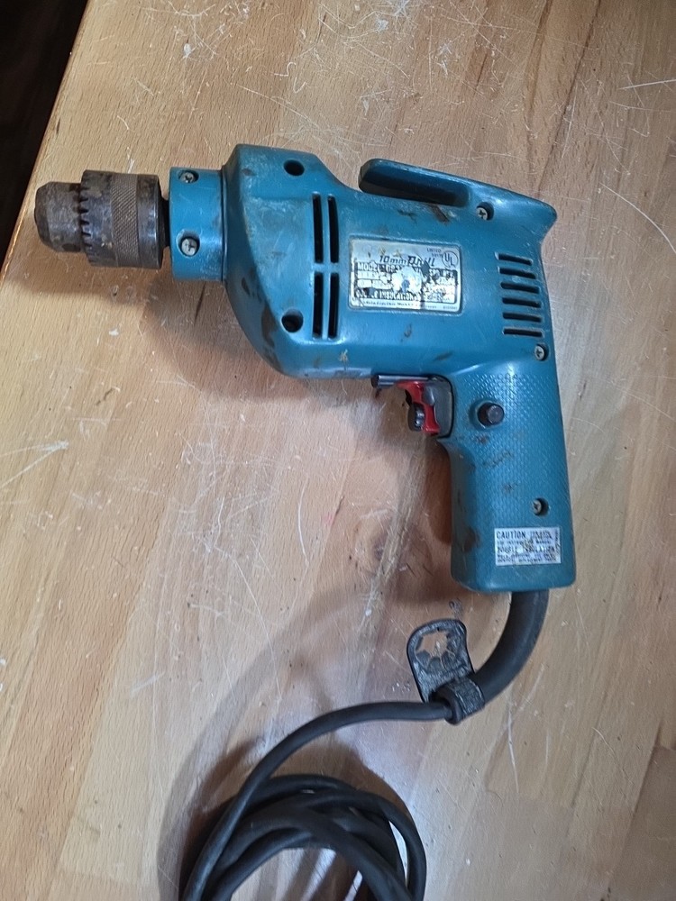 Makita Drill 10mm DP3720 Variable Speed Corded Drill