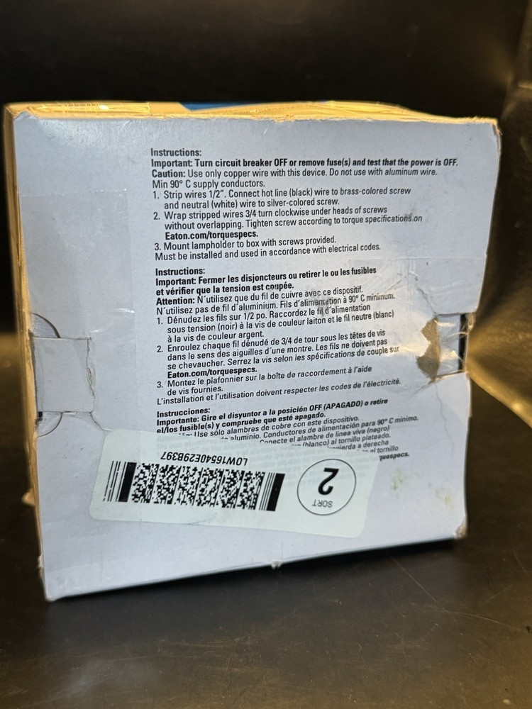 Eaton Lampholder with Pull Chain Switch 659-SP