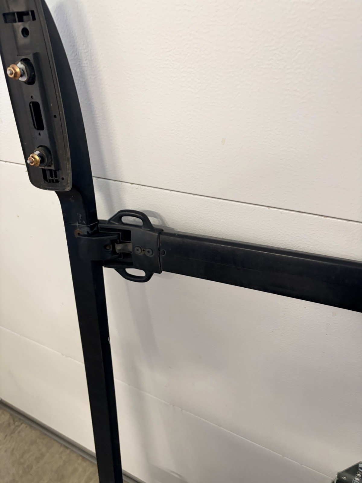 02-07 Subaru Impreza Wagon Left & Right Complete Rack