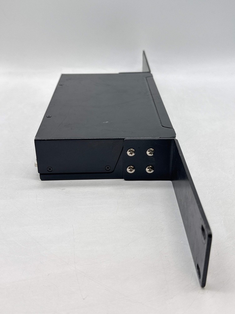 STARVIEW 4 Port Professional USB-Console KVM Switch D5EEF6D553