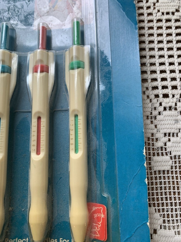 Purr-fect Punch Embroidery Needle Set Threader New Small Medium Large Threader