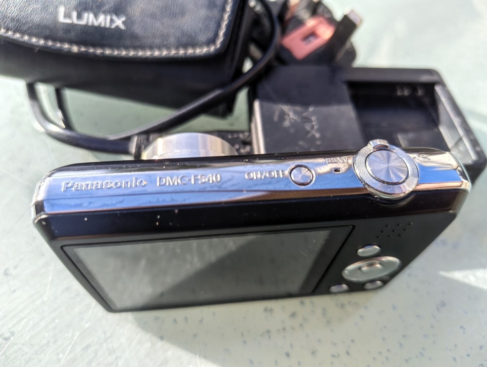 Panasonic Lumix Digital Camera DMC-FS40 tested - FREE SHIPPING
