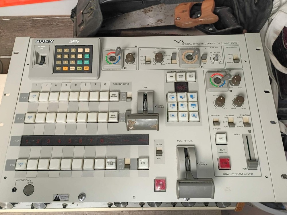 SONY SPECIAL EFFECT GENERATOR / MODEL SEG-2550A .