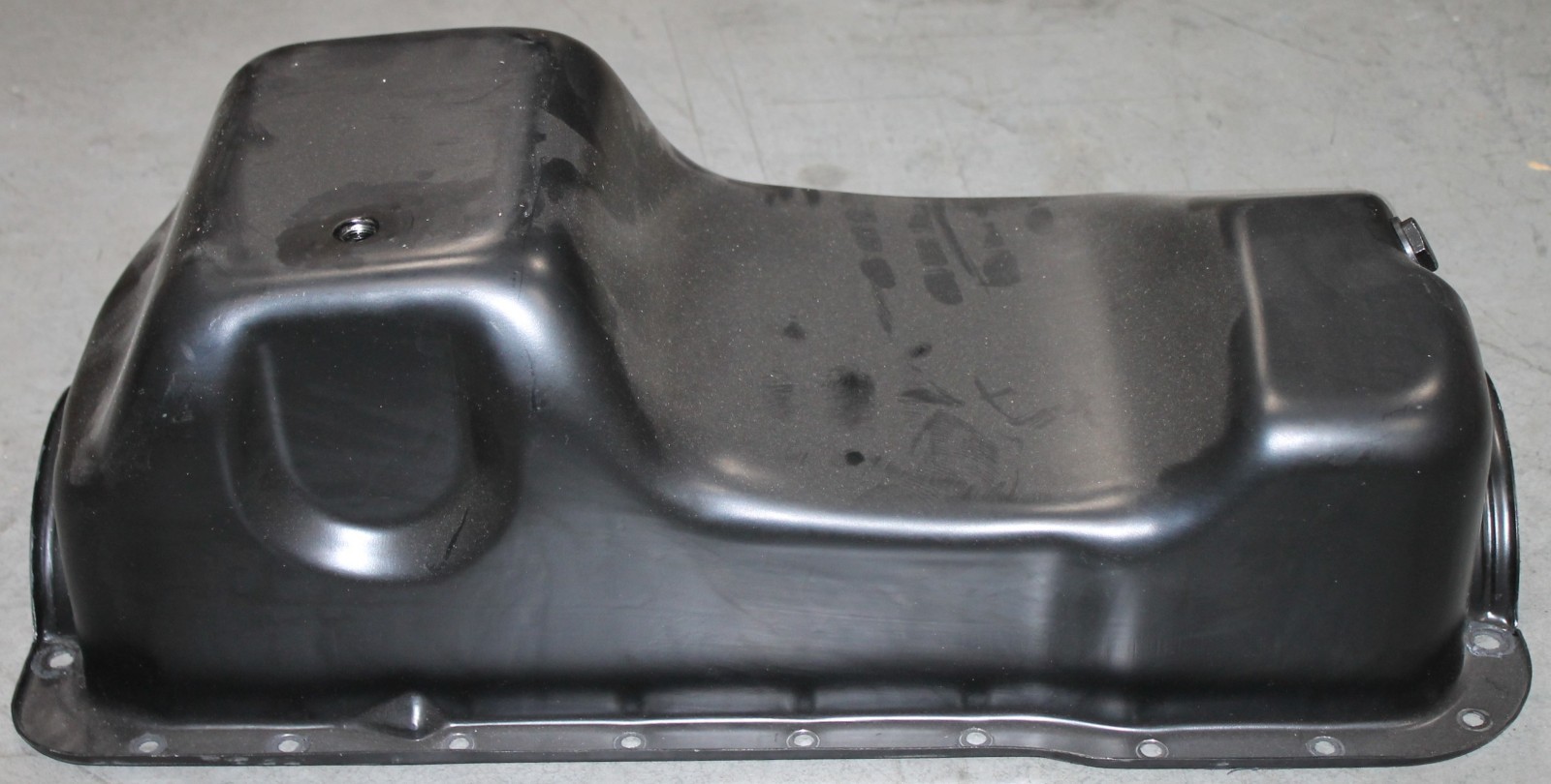 Dual / Rear Sump Oil Pan for SB Ford 302 5.0L 1980-96, *Similar CFR HZ-9754-PBK*