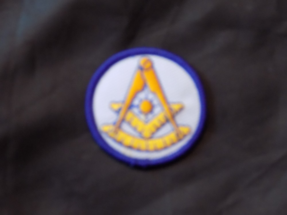 Past Master w/Square Sun Patch Round Iron Sew Freemason Fraternity NEW!