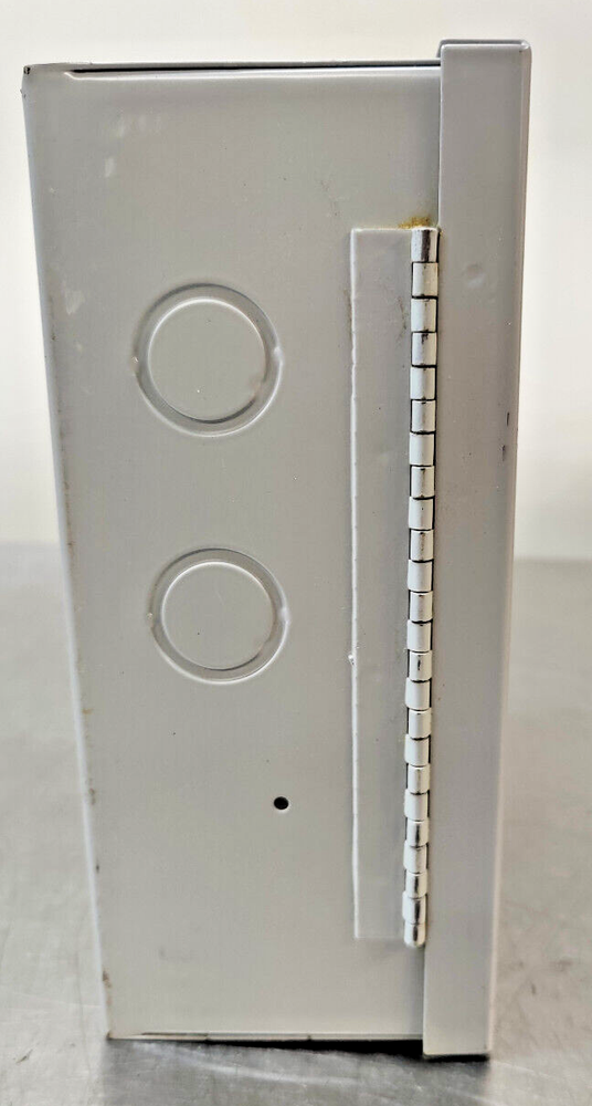 Altronix, ALTV244, CCTV Camera & Accessory Power Supply