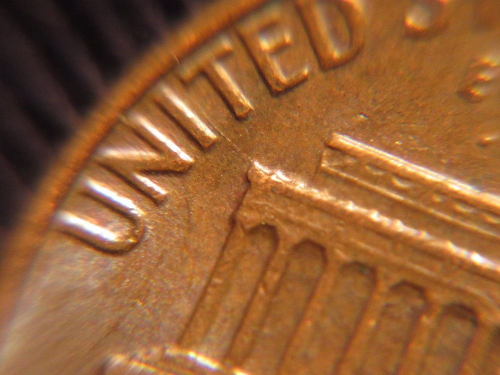 1975 D Lincoln Penny with Reverse Die Crack Error