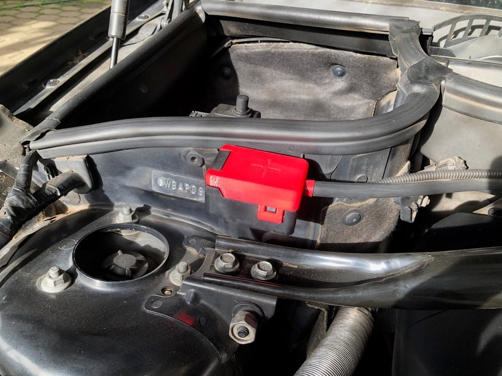 Positive Terminal Base Cover (E46,E83) for BMW