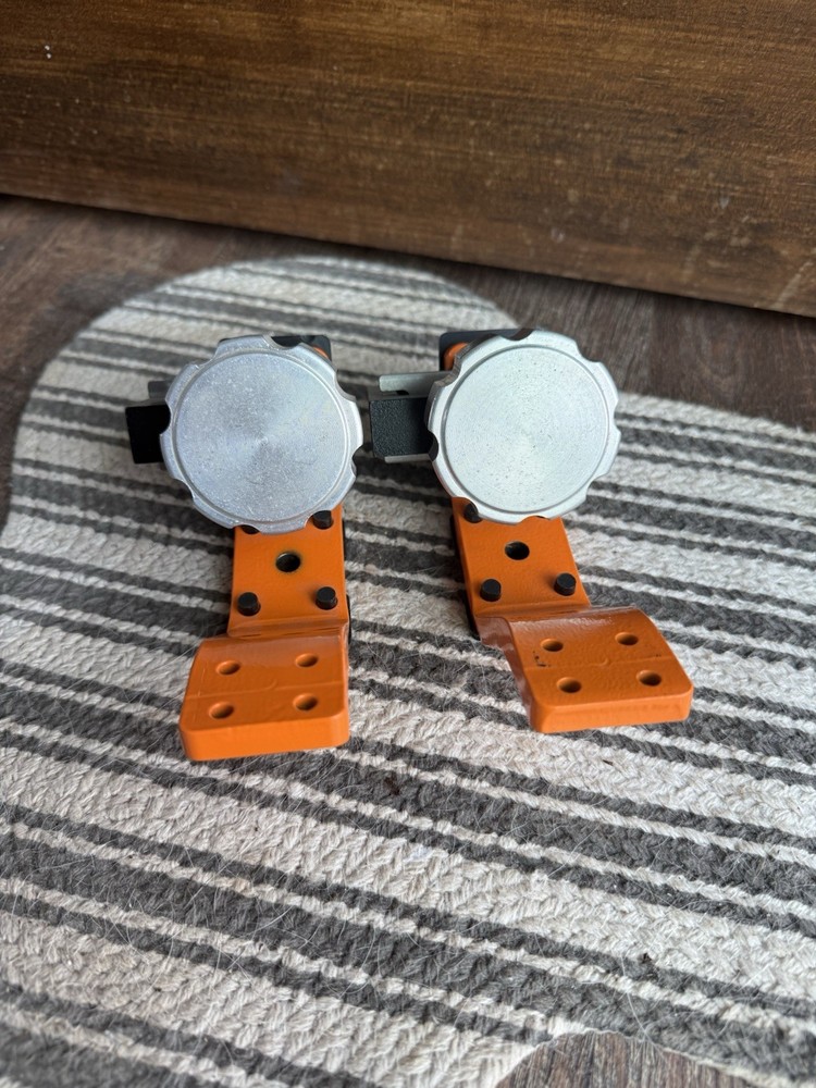 OMP Versa Cradle Standard Limb Vise Attachment Only