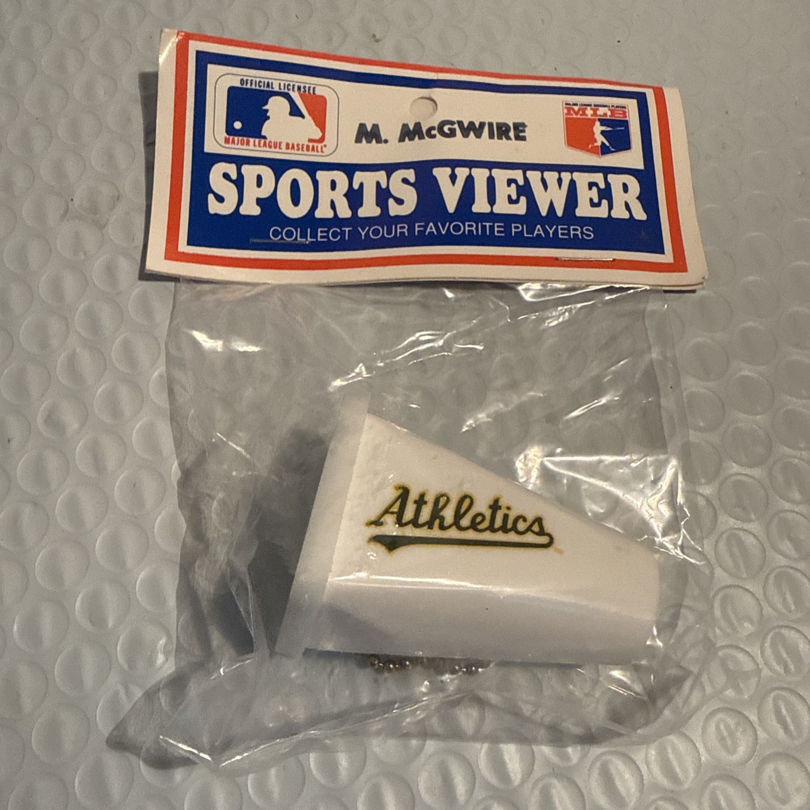 SUPER RARE M. McGwire Sports Viewer Proto Type, Oakland Athletic, NEW IN PACKAGE