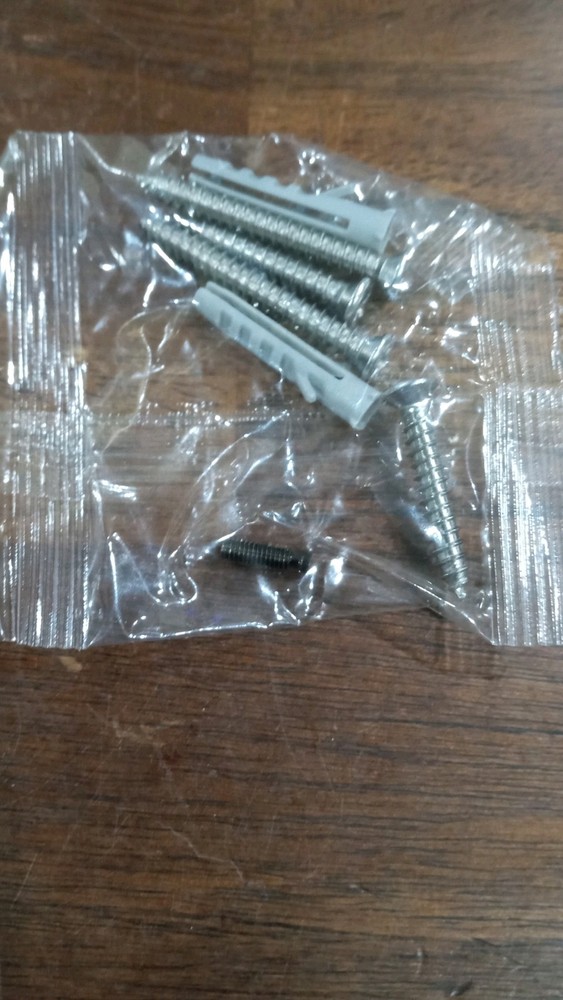 SimpliSafe Doorbell Mounting Screws With Torx Locking Screw