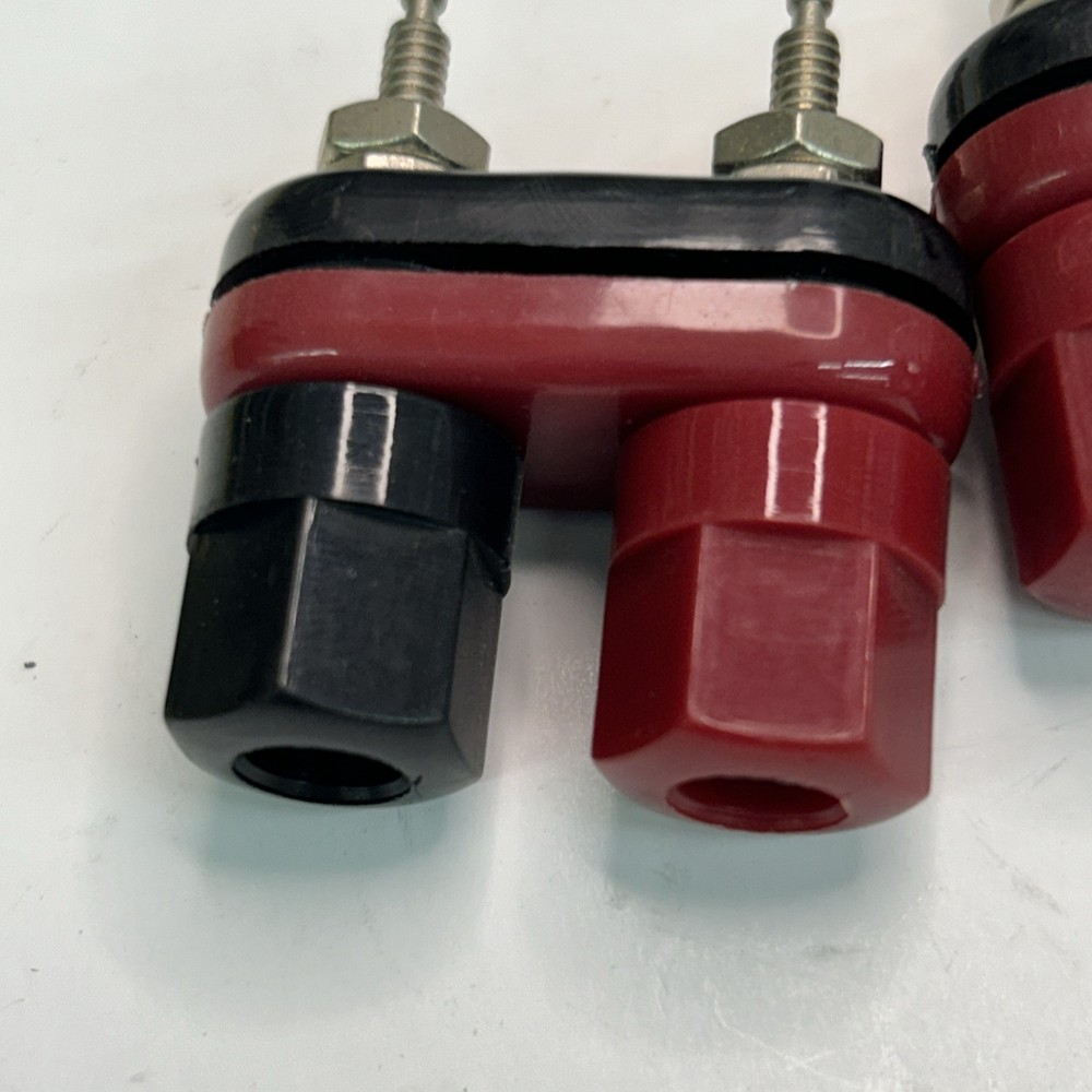1PC MUELLER ELECTRIC Black Red Binding Post w/ Brass Contacts