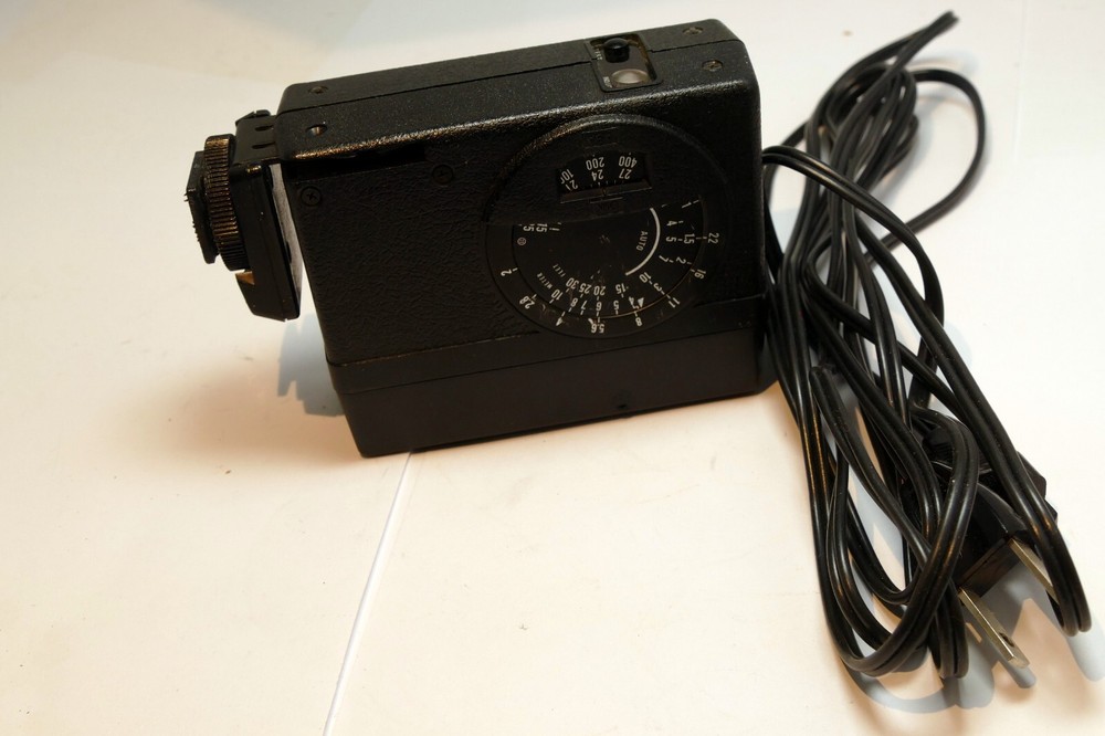 Sunpak auto 22 flash with ac wall power cord (with issues)