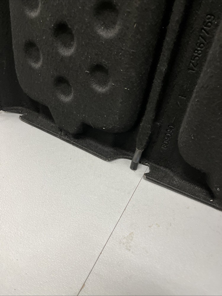 2005-2013 SKODA OCTAVIA PARCEL SHELF