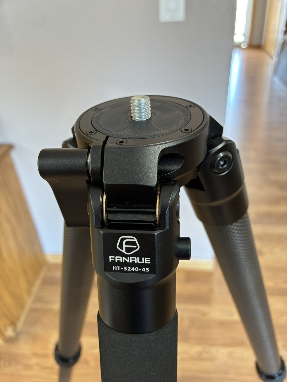 Fanaue Carbon Fiber Tripod HT-3240-45 ballhead conversion 3/8 stud adapter plate