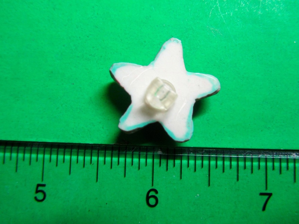 (1) JHB 7/8" STAR FISH PINK PLASTIC SHANK BUTTON (D38)
