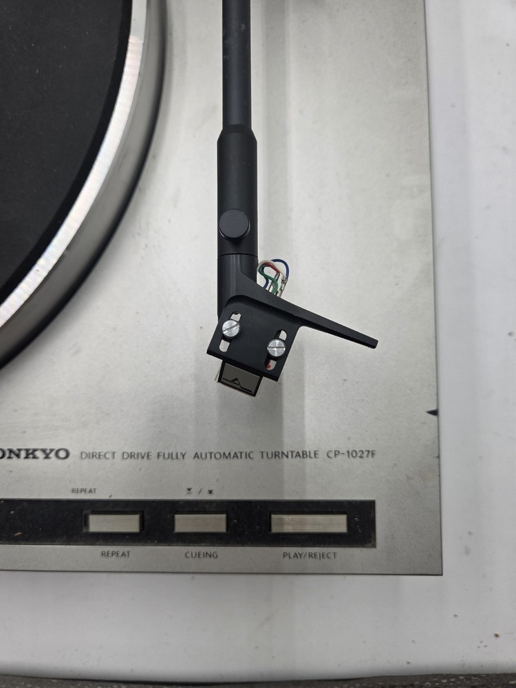 ONKYO Auto Return Turntable System Model CP-1027F-Tested/Working-SEE DESCRIPTION