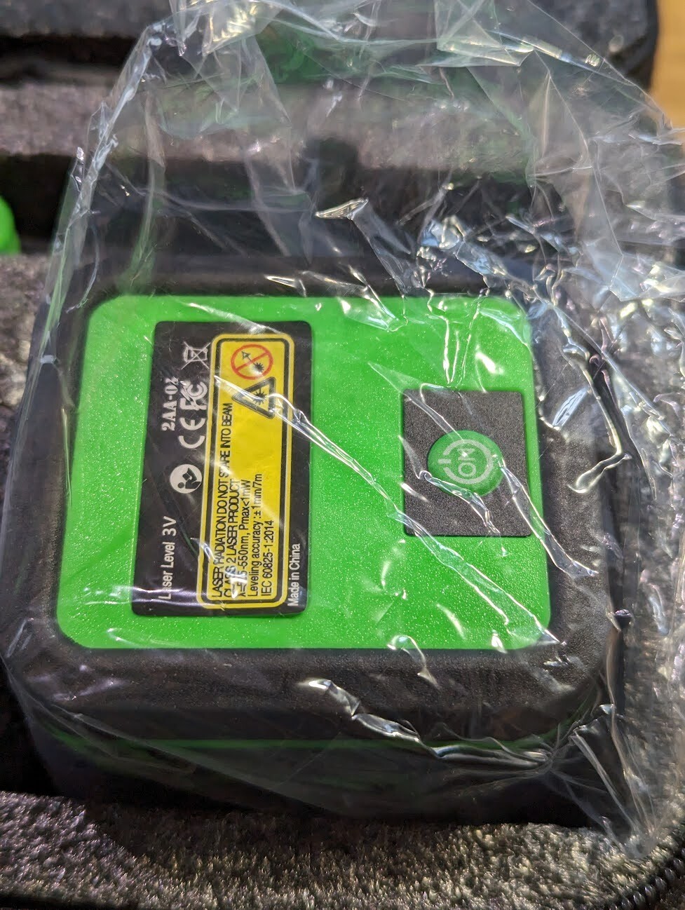 2 Line Laser Level 360° Rotary Cross Line Self Leveling Tool W/Bracket Batteries