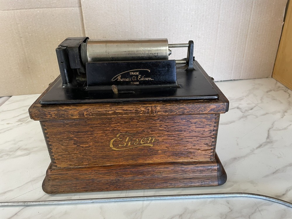 Edison Phonograph Fireside S/N- 110