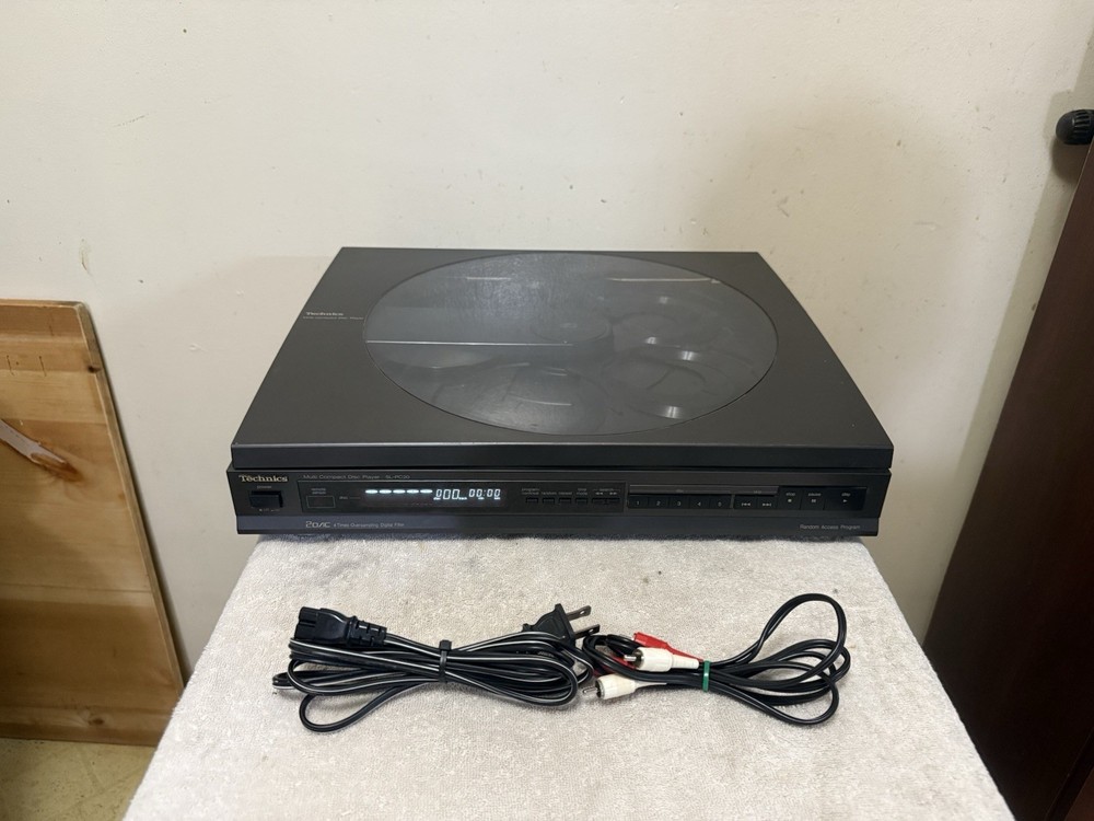 U28755 Technics SLPC20  5 Disc CD changer Read The Description Before Yo G3D