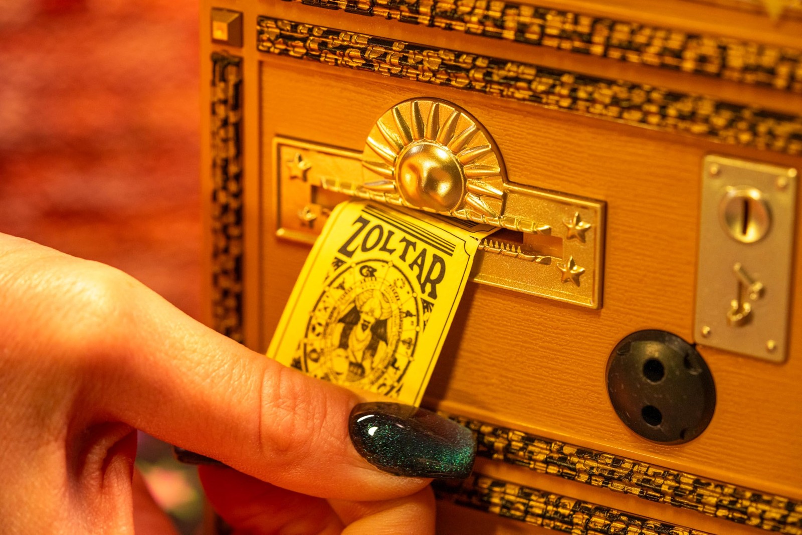 New Wave Toys Zoltar Speaks Mini Replica Fortune Teller Machine, Fully Animat...