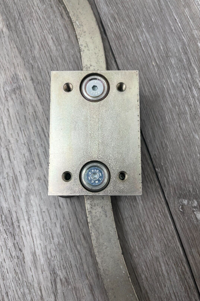 S-Shaped Compact Linear Rail Guide System w/Sliders (Part# Unknown)