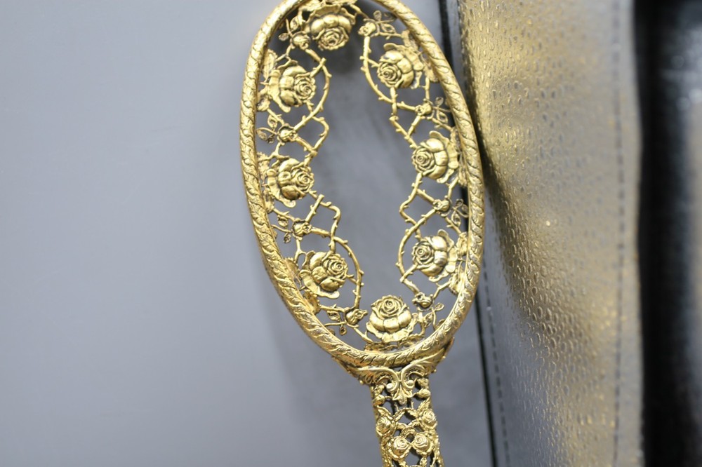 Vtg Child's 10.5" Hand Brush vanity dresser for repair E1