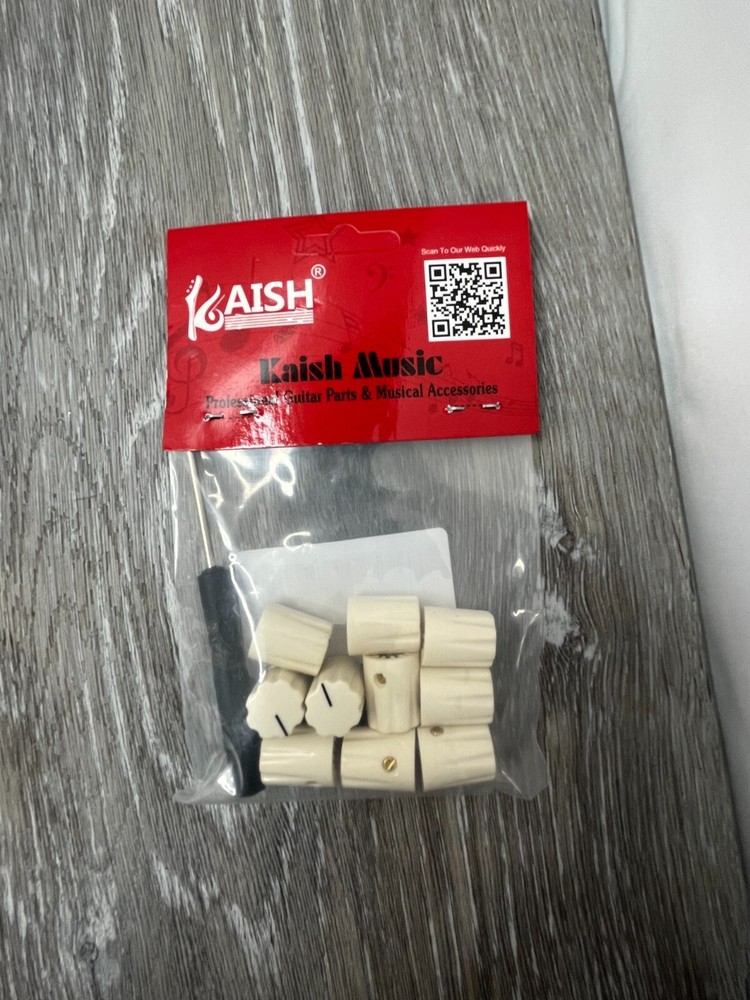2 Pkgs KAISH K049 Aged White Guitar Scalloped Amplifier Knobs (20 Knobs Total)