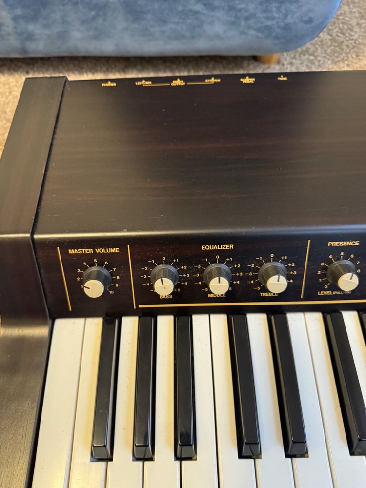 korg eps-1 synth