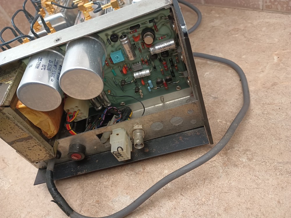 Wavetek Model 2001 Sweep Signal Generator, Powers On - Untested