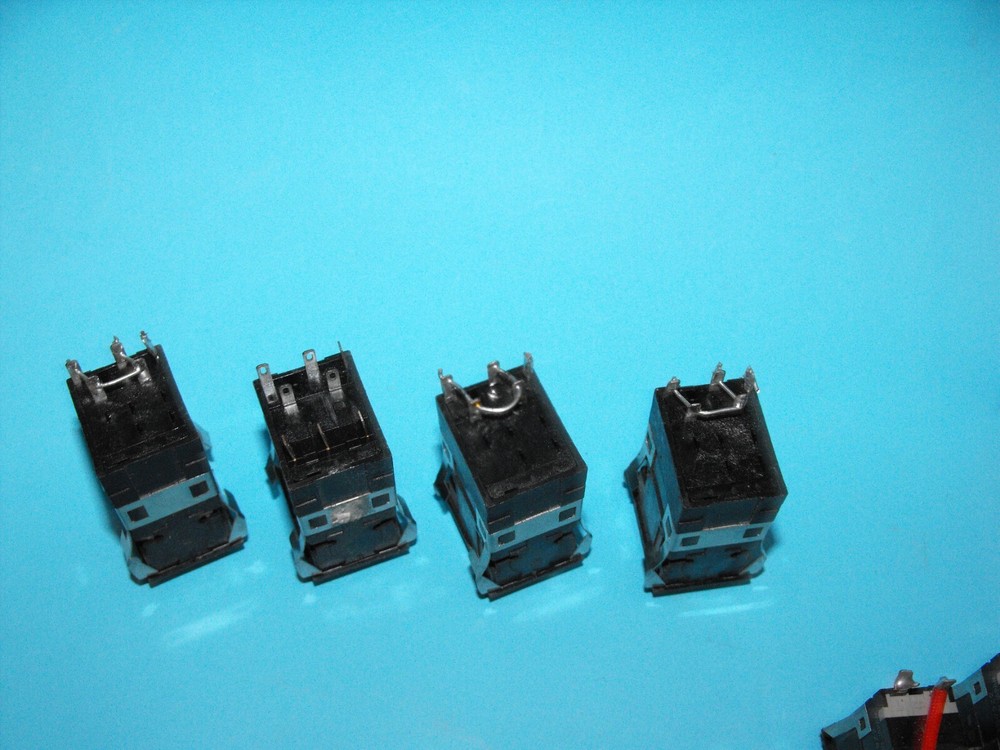 Omron M2PJ-701+A3SJ-801.Lighted Pushbutton Switch Lamp.(LOT10PCS).USED