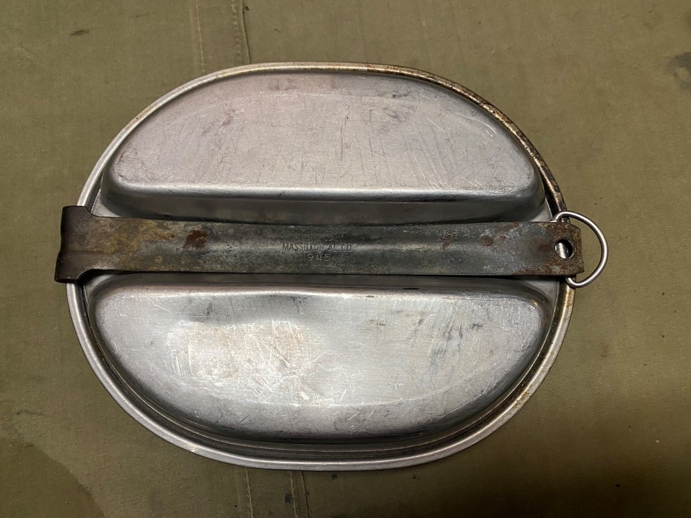 ORIGINAL WWII US ARMY INFANTRY M1942 MESS KIT--MASSILLON AL CO., 1945