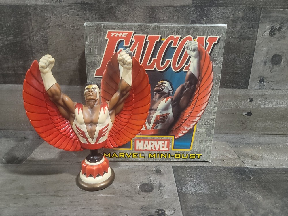 Marvel Bowen The Falcon #2651/3000