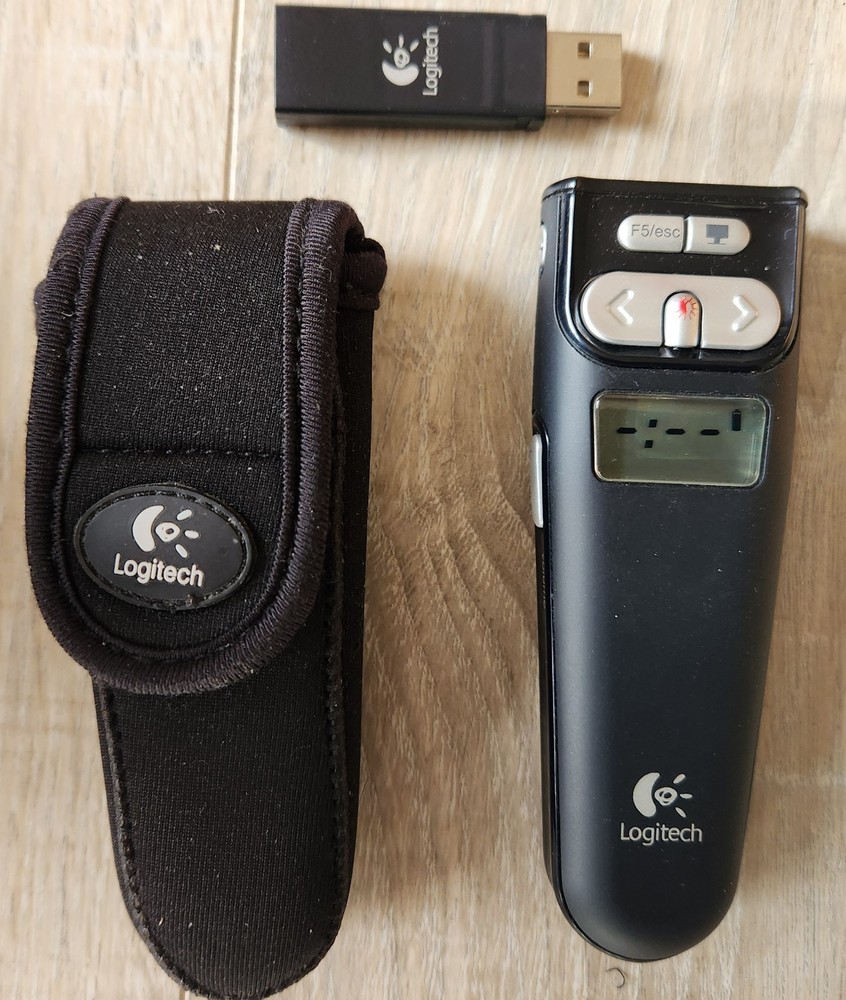 Logitech R-RB5 Cordless 2.4 GHz Laser Pointer Presenter LCD Timer 50 Range