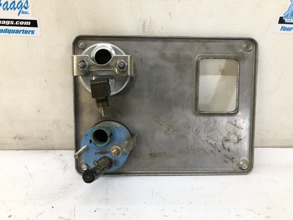 Freightliner FLC112 Speedometer Instrument Cluster - Used